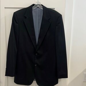 Boss Classic Black Men's Blazer in excellent condition. Mens size 44R
